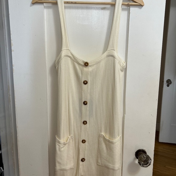 Ivory Reformation Dress - Picture 1 of 4